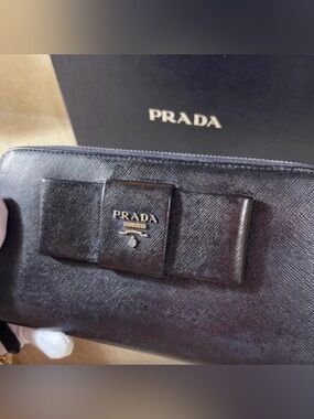 PRADA Iridescent RARE Multicolor Black Pink Interior Leather Wallet